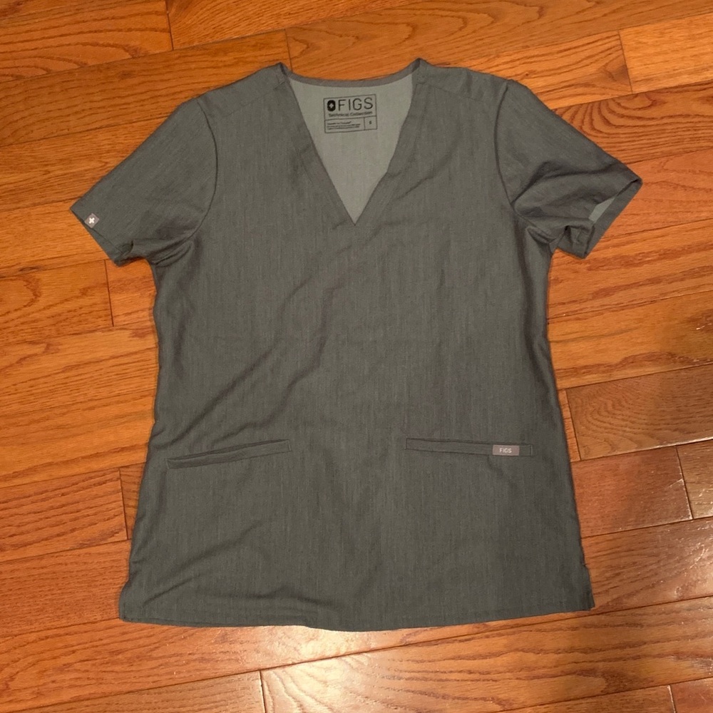 Figs women’s scrub top graphite grey SMALL